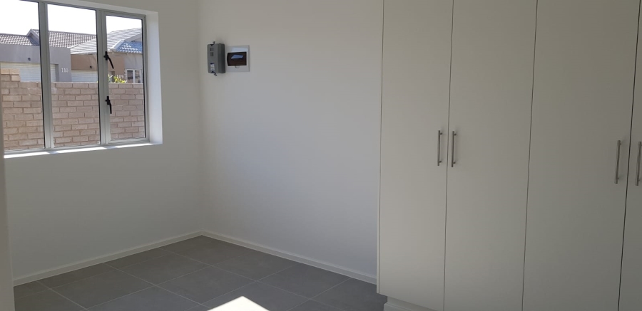 To Let 3 Bedroom Property for Rent in Pacaltsdorp Western Cape